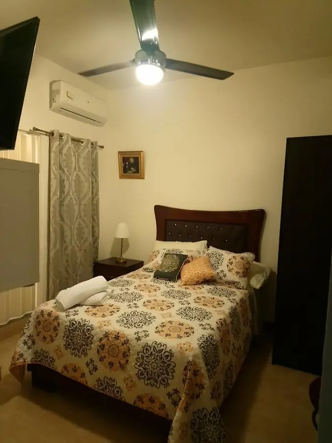 Tavalero Rooms Santo Domingo Guest house